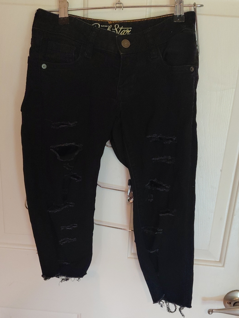 Black Distressed Ankle Jeans - Women's Cropped Ripped Denim